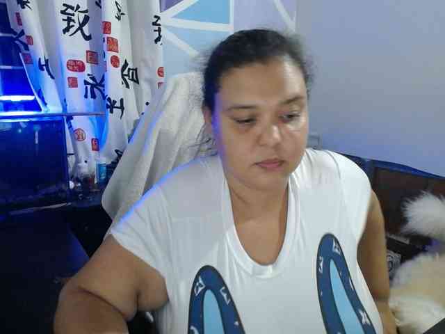 beautifulchubbyqueen webcam