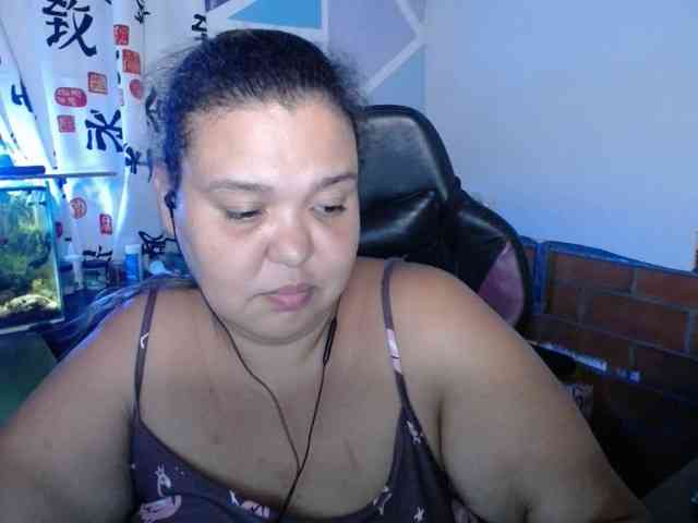 beautifulchubbyqueen webcam