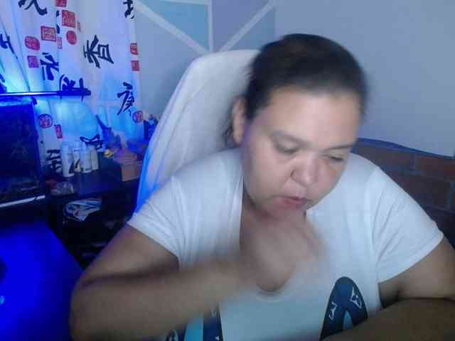 beautifulchubbyqueen webcam