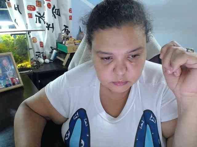 beautifulchubbyqueen webcam