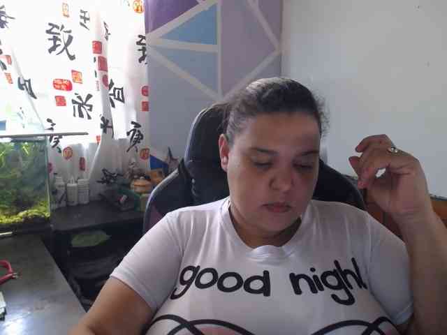 beautifulchubbyqueen webcam