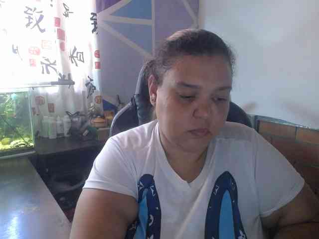 beautifulchubbyqueen webcam