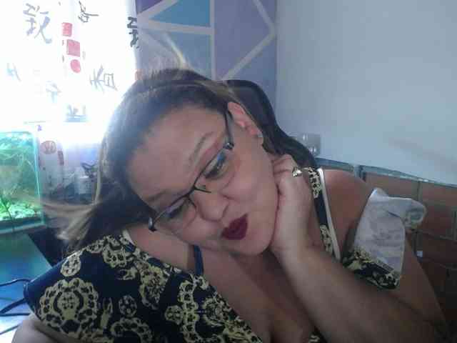 beautifulchubbyqueen webcam