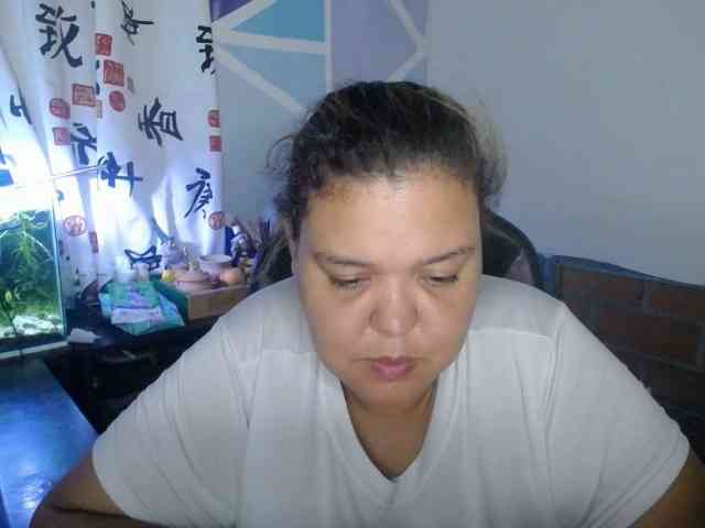 beautifulchubbyqueen webcam