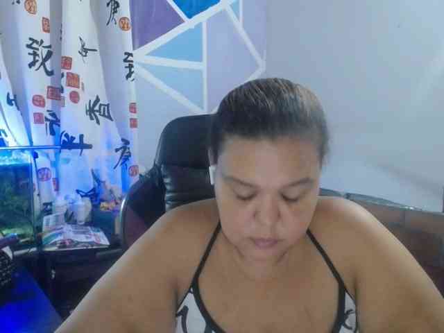 beautifulchubbyqueen webcam