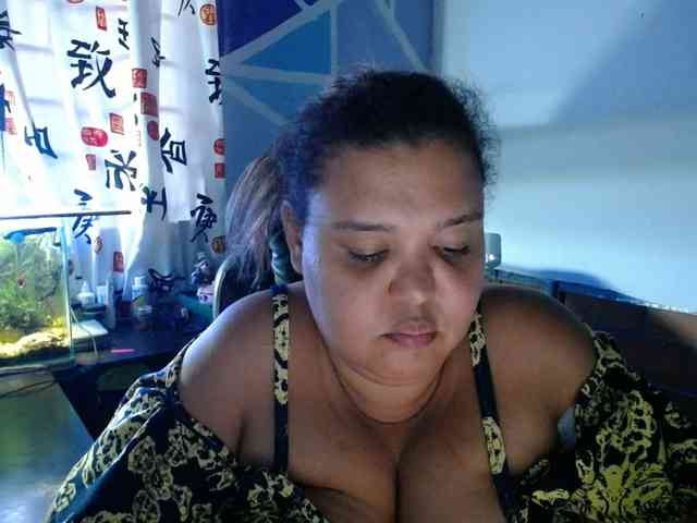 beautifulchubbyq... Live Webcam on BongaCams