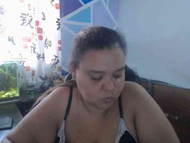 beautifulchubbyqueen webcam