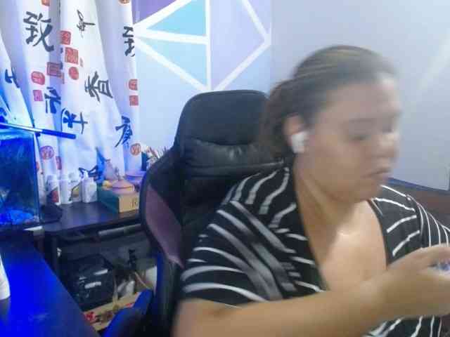 beautifulchubbyqueen webcam
