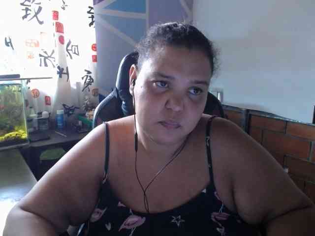 beautifulchubbyqueen webcam