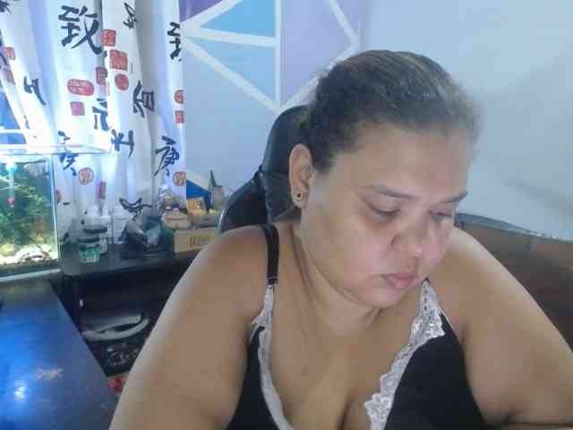 beautifulchubbyqueen webcam