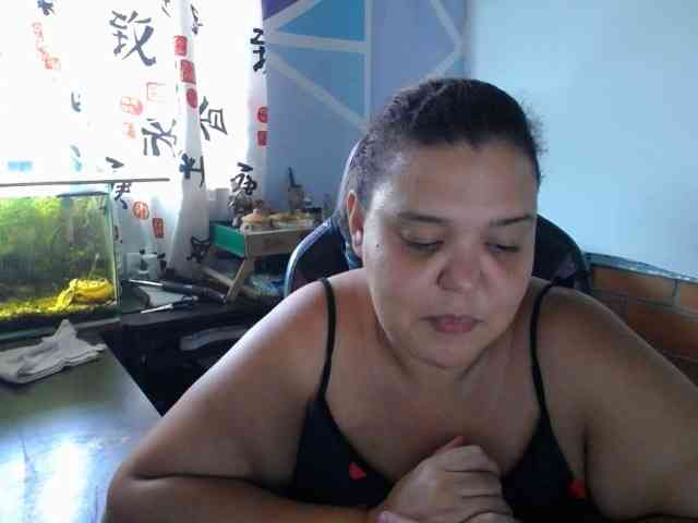 beautifulchubbyqueen webcam