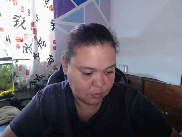 beautifulchubbyqueen webcam