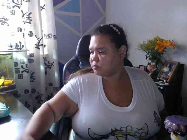 beautifulchubbyqueen webcam