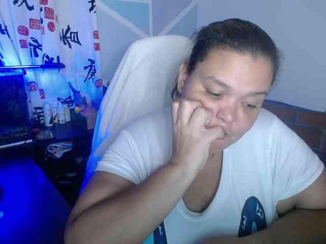 beautifulchubbyqueen webcam