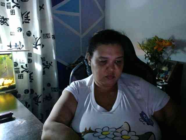 beautifulchubbyqueen webcam