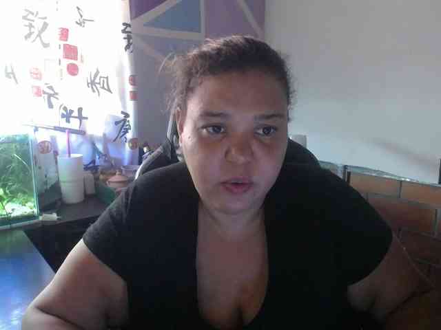 beautifulchubbyqueen webcam