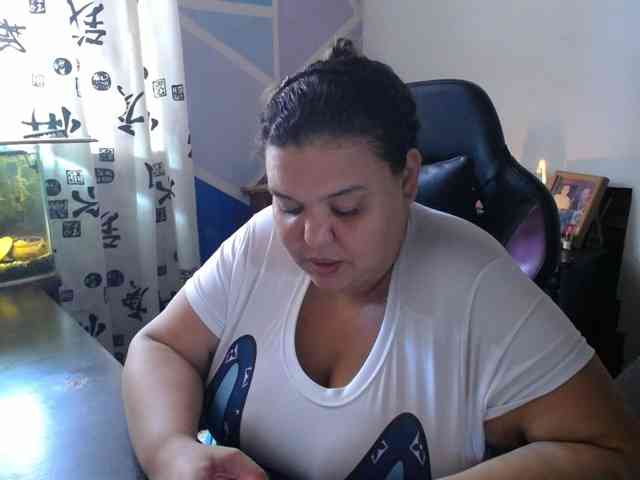 beautifulchubbyqueen webcam