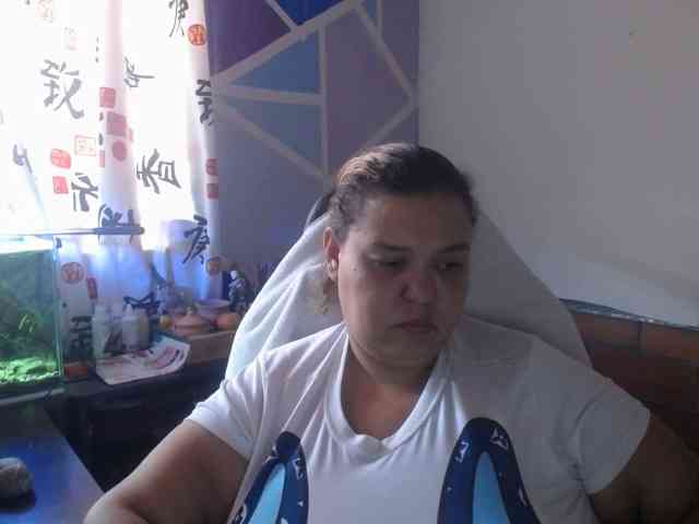beautifulchubbyqueen webcam