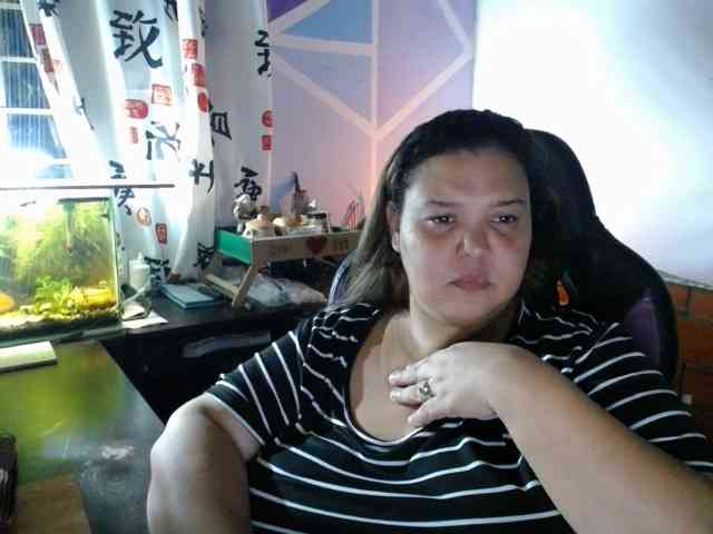 beautifulchubbyqueen webcam