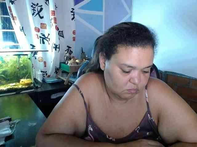beautifulchubbyqueen webcam