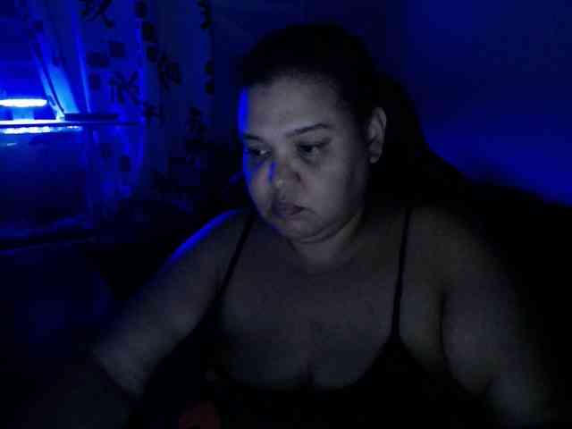 beautifulchubbyqueen webcam