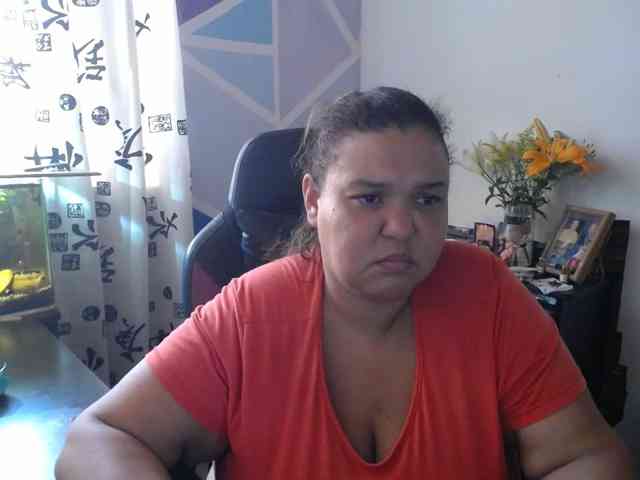 beautifulchubbyqueen webcam