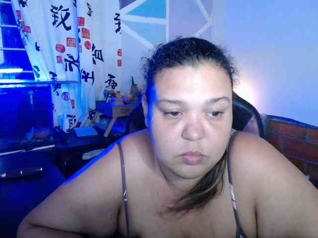 beautifulchubbyqueen webcam