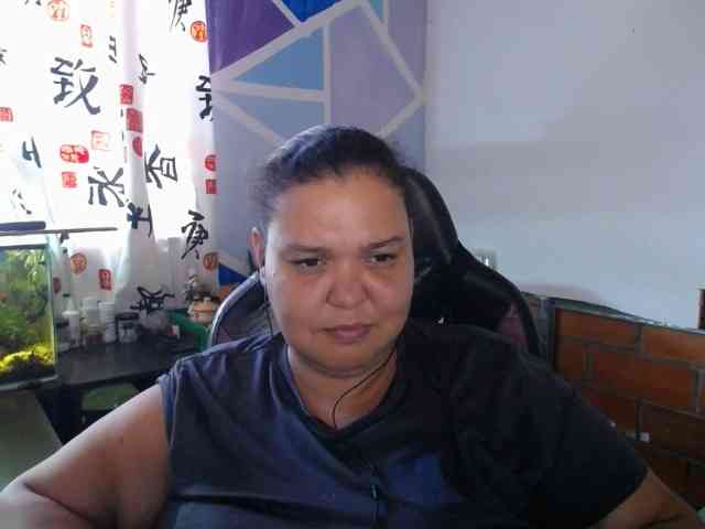 beautifulchubbyqueen webcam