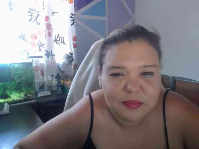beautifulchubbyqueen webcam