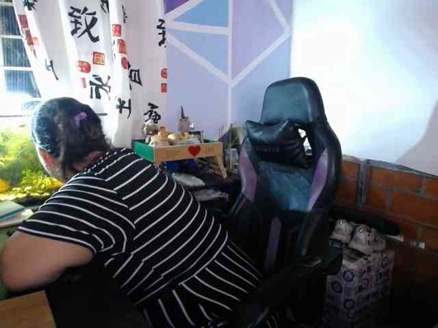 beautifulchubbyqueen webcam