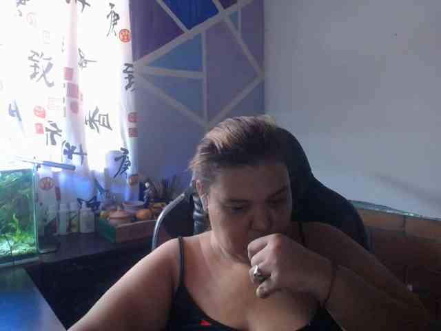beautifulchubbyqueen webcam