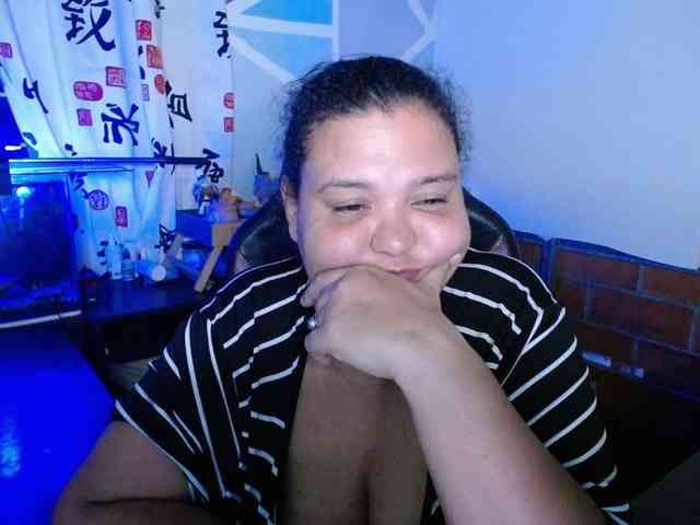 beautifulchubbyqueen webcam