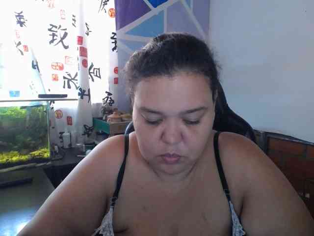 beautifulchubbyqueen webcam