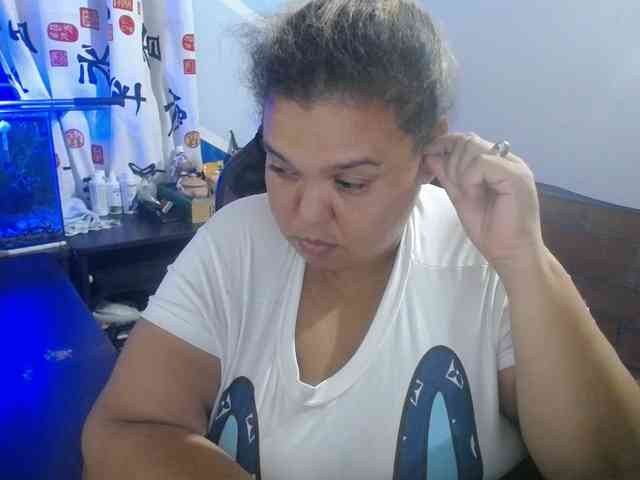 beautifulchubbyqueen webcam