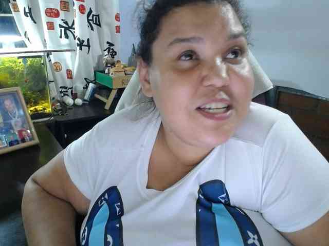 beautifulchubbyqueen webcam