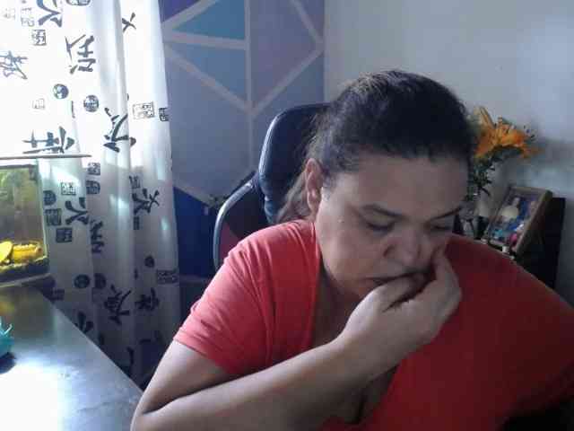 beautifulchubbyqueen webcam