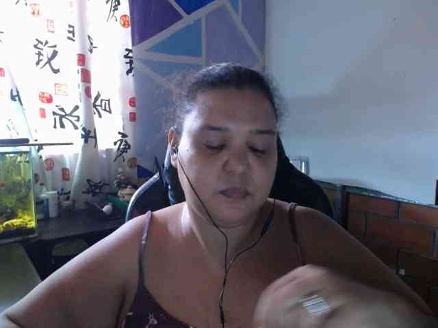 beautifulchubbyqueen webcam