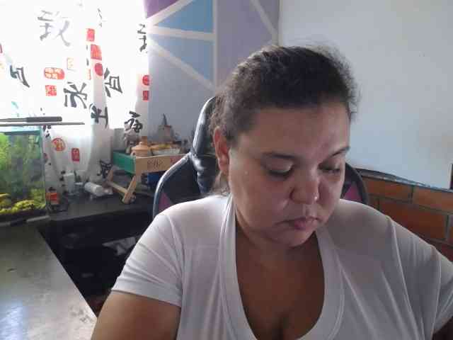 beautifulchubbyqueen webcam