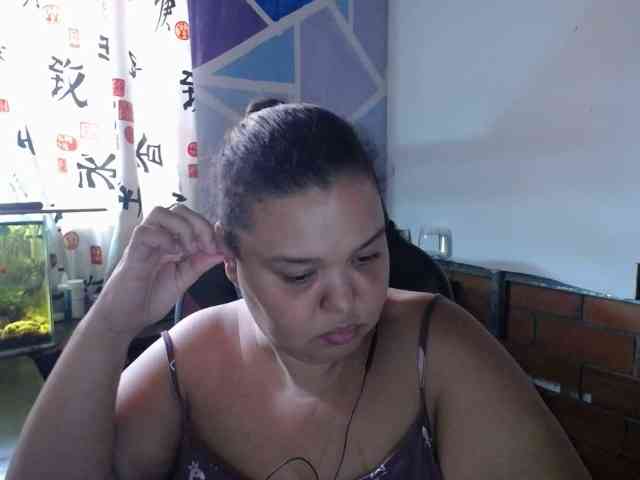 beautifulchubbyqueen webcam