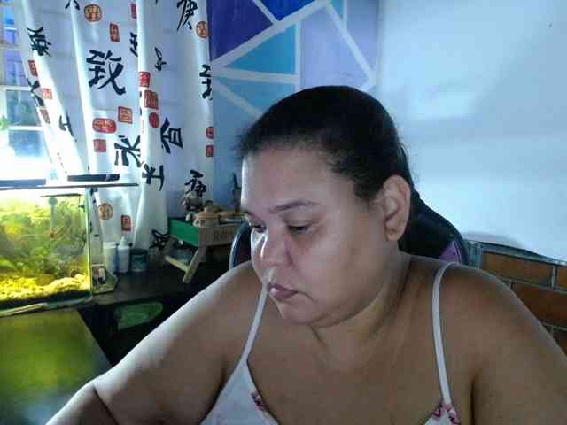 beautifulchubbyqueen webcam
