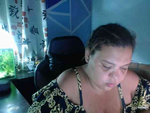 beautifulchubbyqueen webcam