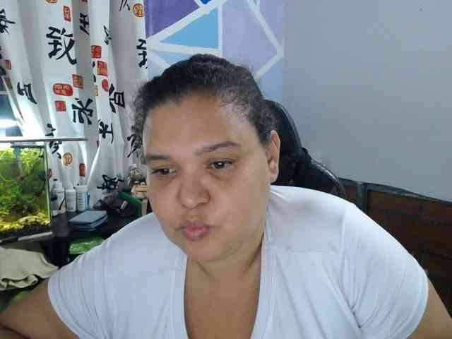 beautifulchubbyqueen webcam
