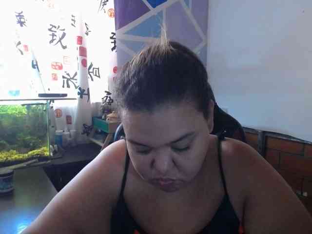 beautifulchubbyqueen webcam
