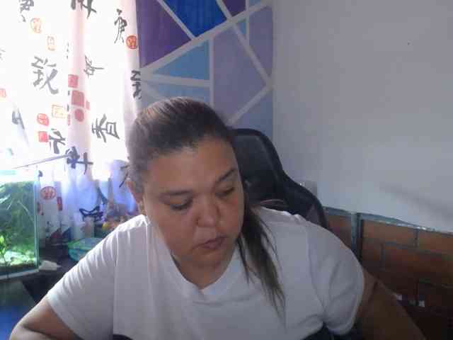 beautifulchubbyqueen webcam