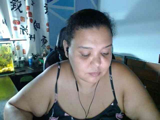 beautifulchubbyqueen webcam