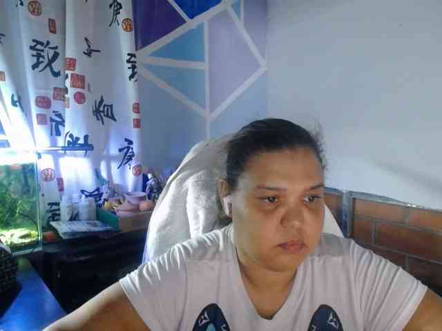 beautifulchubbyqueen webcam