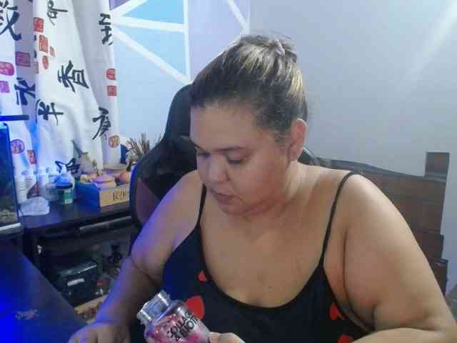 beautifulchubbyqueen webcam