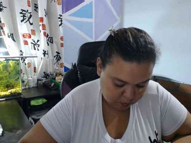 beautifulchubbyqueen webcam