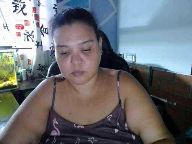 beautifulchubbyqueen webcam