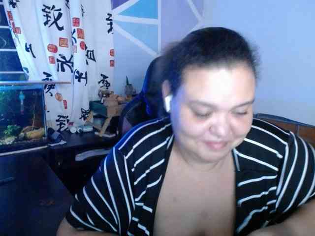 beautifulchubbyqueen webcam